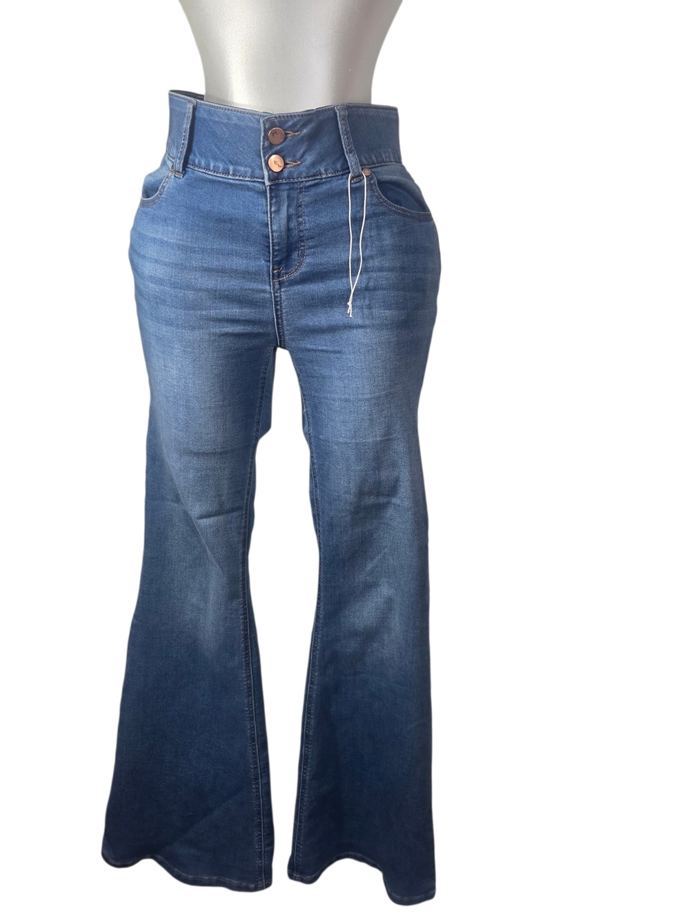1822 Denim High-Rise Flare Jeans in Medium Blue Wash. Size 8/29